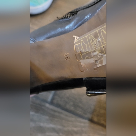 Aldo Black Buckle Woman's Steletto boots / Size 36 (5.5 US) - Picture 5 of 5